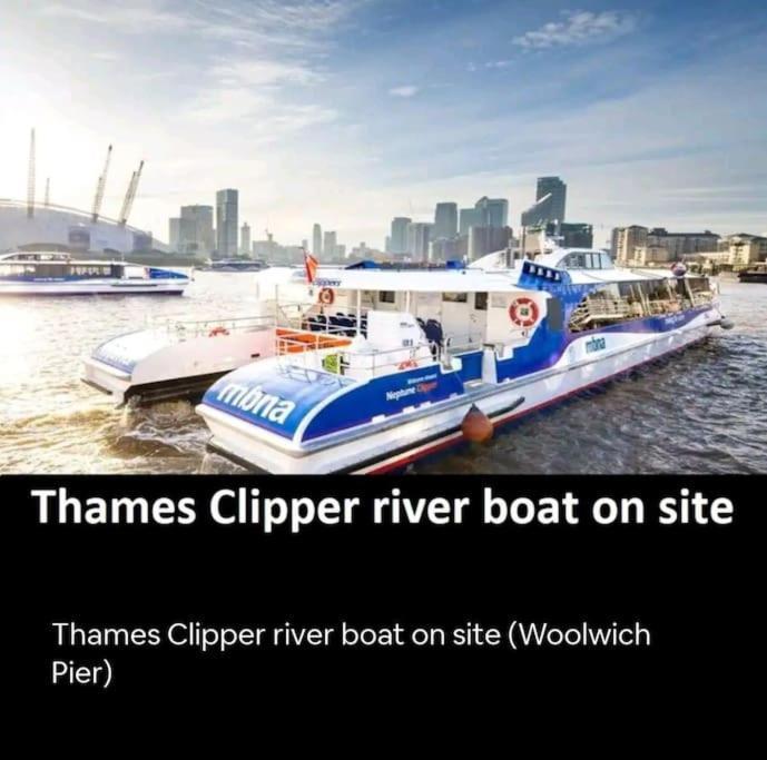Snuggle Inn - Riverside Apartments - Views Over Looking London River Thames, Close To O2 Arena, London Excel, London City Airport, Thames Clipper- River Boat Service, Woolwich Ferry, Onsite Parking, Twin Room Option Available Exterior foto